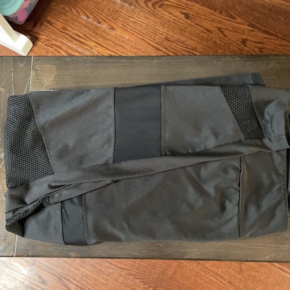 Mesh panel leggings - Picture 3 of 5